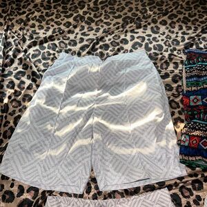 Stylish Men's Light Gray Bermuda Shorts